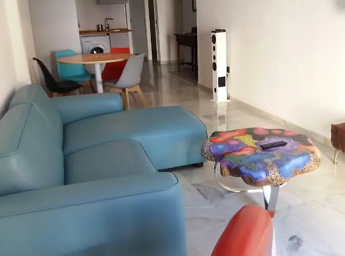 Pop Art House 2 Bedrooms Apartment *